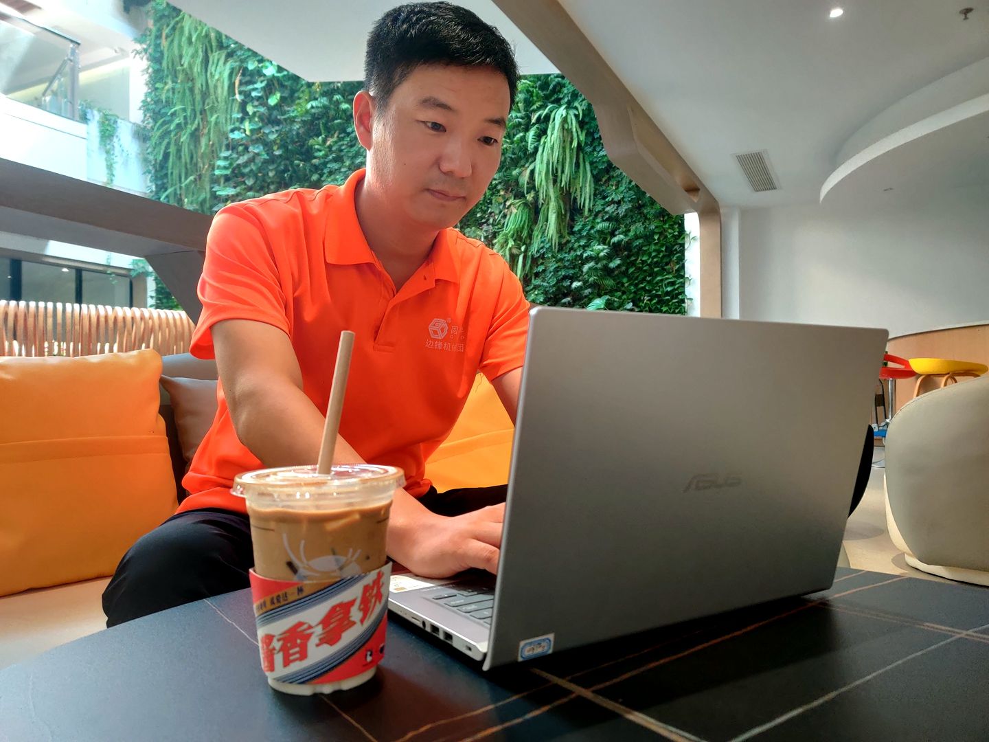 黄金城集团隔膜泵源头厂家