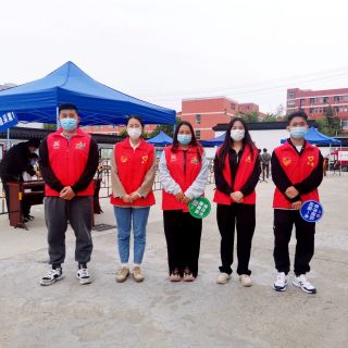 赞！黄金城集团志愿者深入核酸检测一线助力疫情防控！