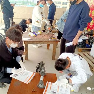 双向奔赴 |“黄金城集团小分队”与泵宝的第一次亲密接触
