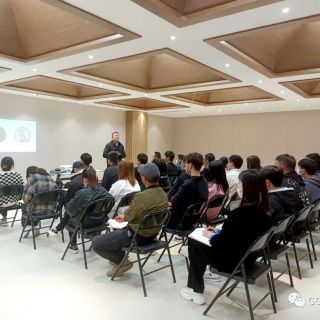 黄金城集团集团开展企业文化培训工作