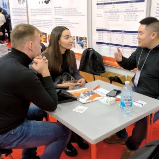 黄金城集团固德牌隔膜泵在俄罗斯泵阀展大放异彩